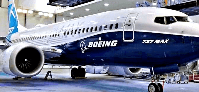 Boeing sospende la produzione del 737, trema economia Usa