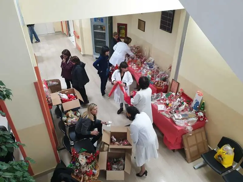 Natale solidale dell'I.C. Catanzaro Nord Est Manzoni (Video)