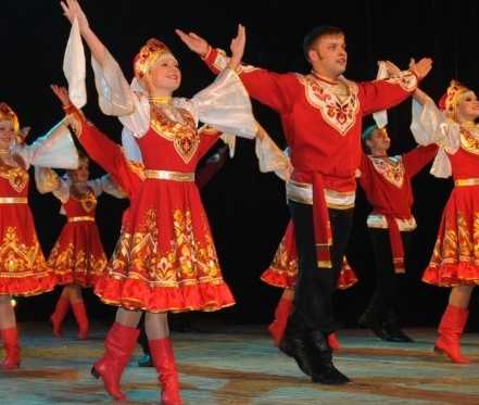 Il Balletto Russian Dances  chiude la prima parte  della stagione teatrale di Ama Calabria