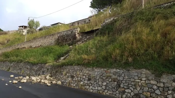 Smottamento di terreno a Bovalino superiore. Avviso alla prudenza da parte del Sindaco Maesano