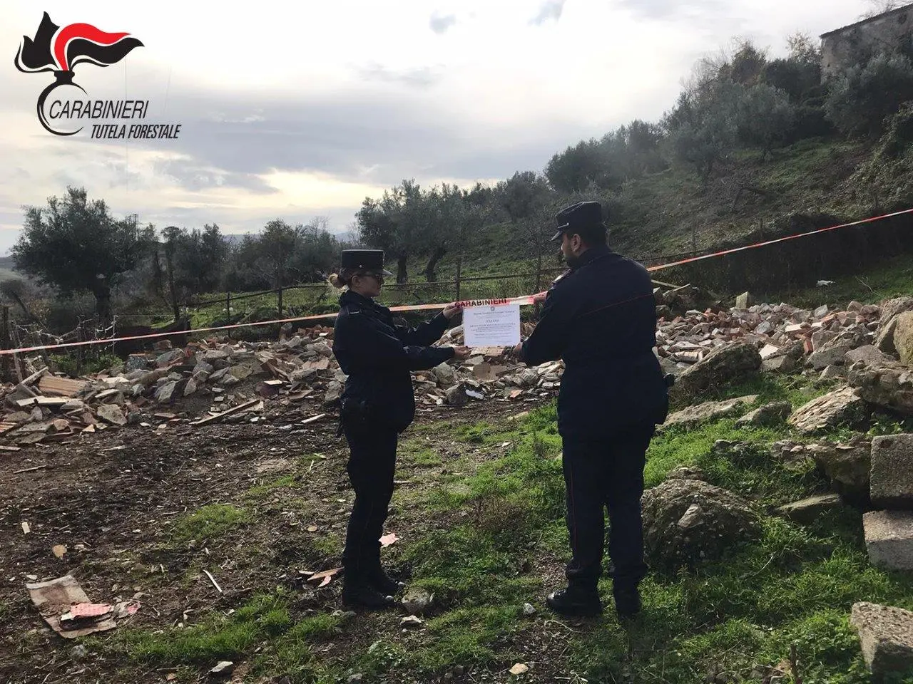 Montalto (CS): Tre persone denunciate per illecito smaltimento di rifiuti provenienti da demolizio