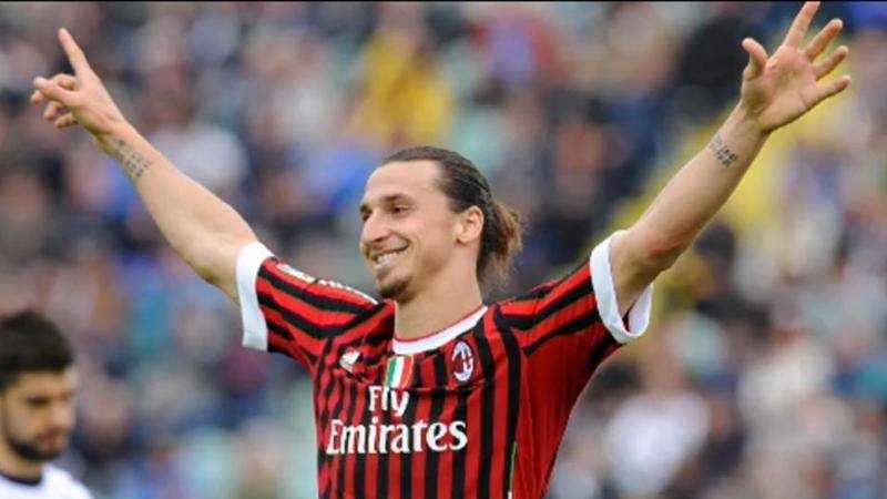 È ufficiale, Ibrahimovic torna al Milan dopo 7 anni