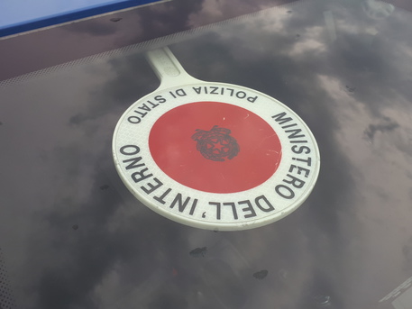 Sfruttò minori per accattonaggio, arrestata latitante