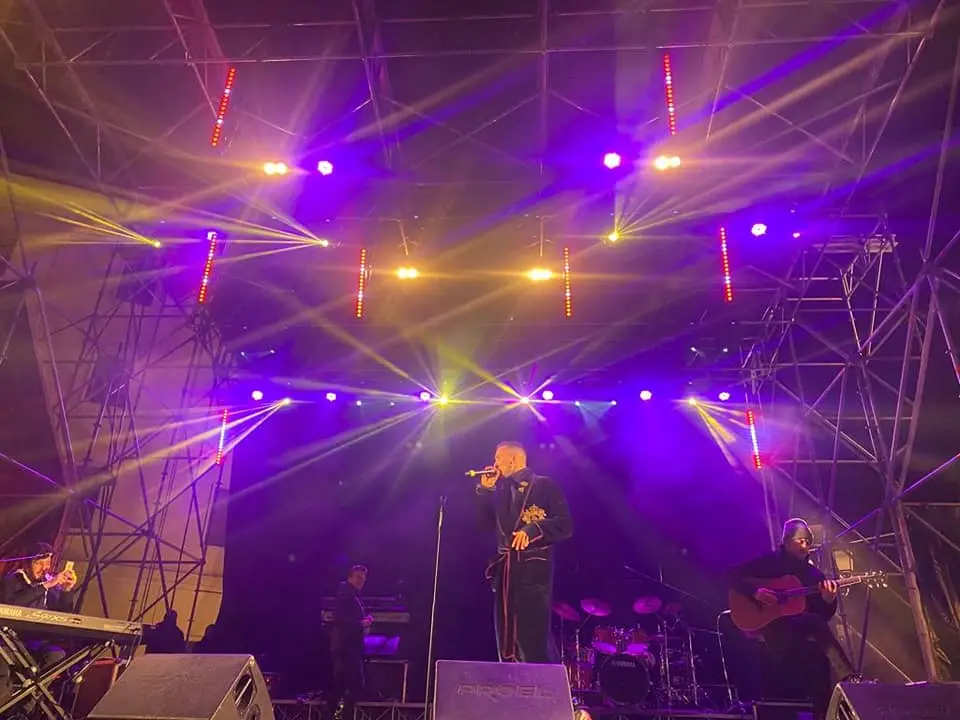 In decine di migliaia a Catanzaro per il grande concerto di Capodanno in piazza (Foto)