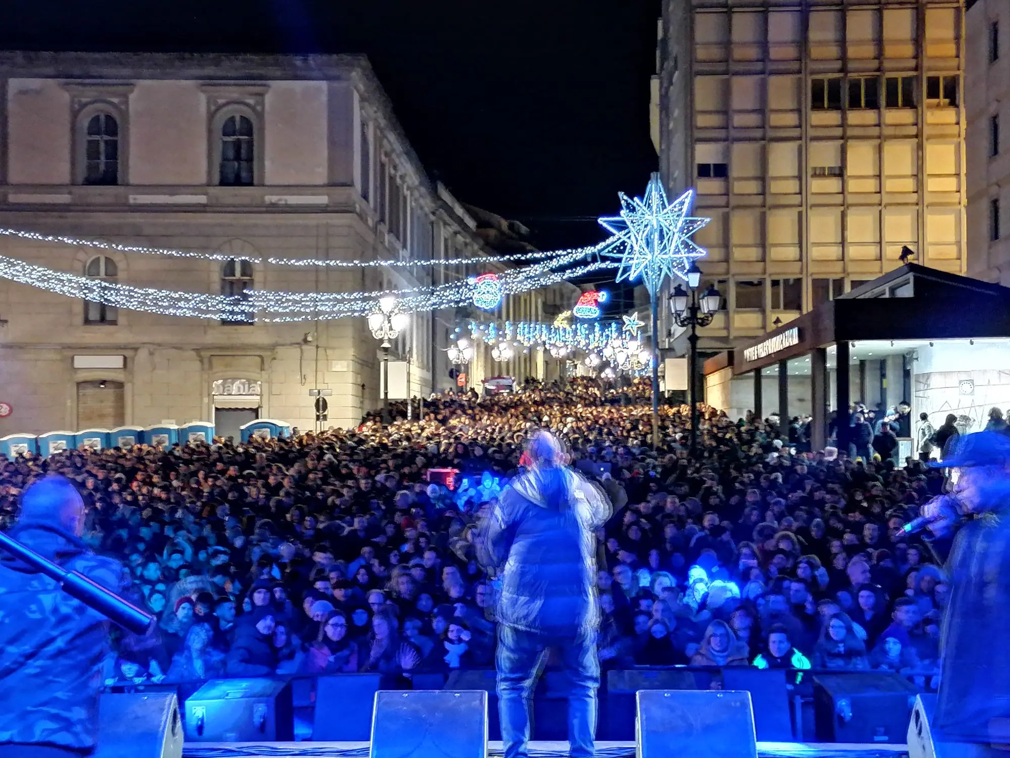 Capodanno a Catanzaro Abramo e Lobello: in 30mila al mega concerto, grande risposta dei Catanzaresi