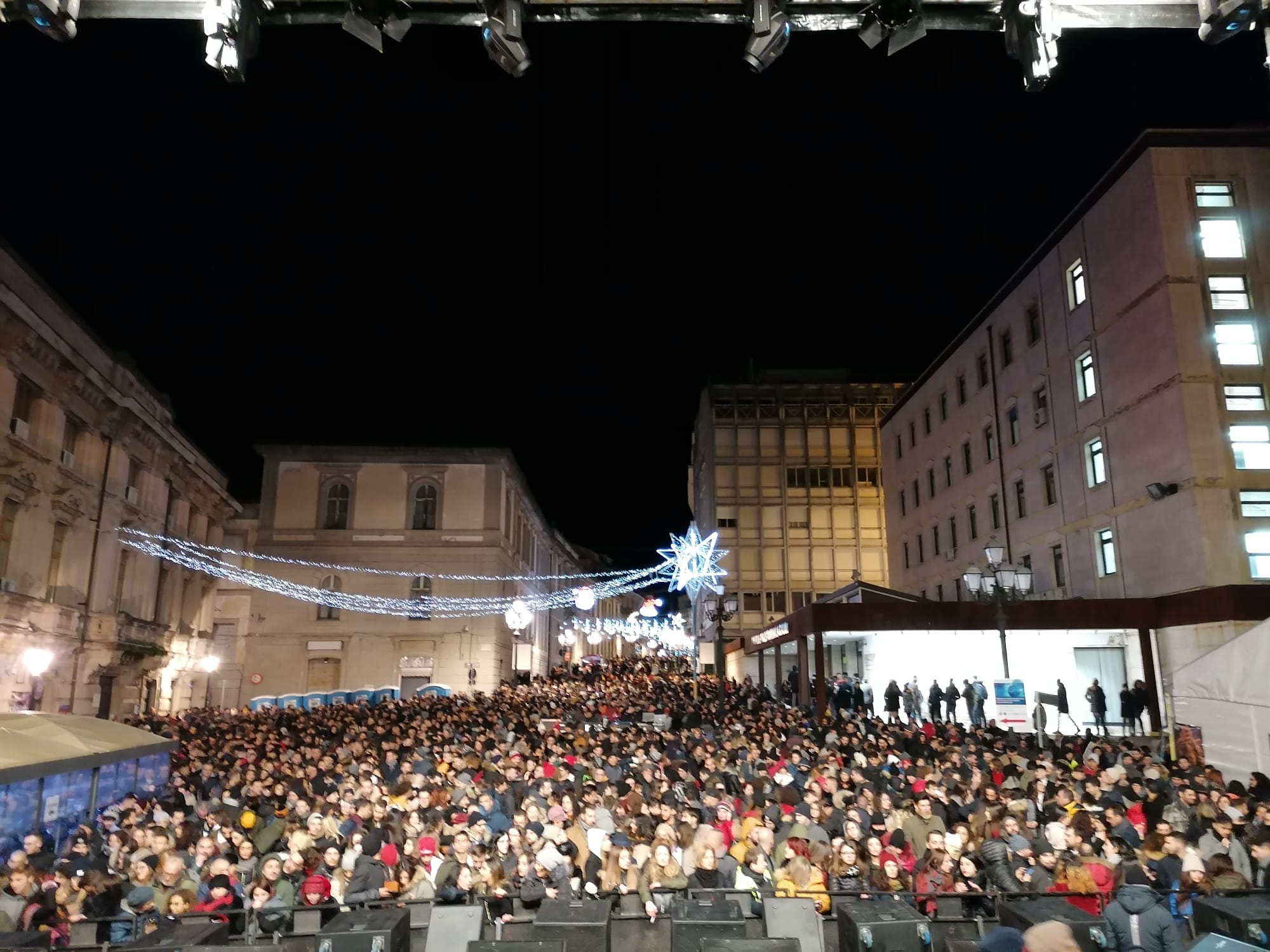 Capodanno a Catanzaro Abramo e Lobello: in 30mila al mega concerto, grande risposta dei Catanzaresi