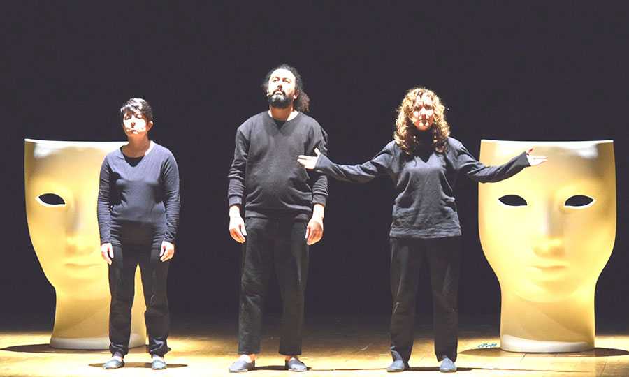 Lo spettacolo “I giusti   nel tempo del male”  in scena  al Teatro Comunale Grandinetti di Lamezia