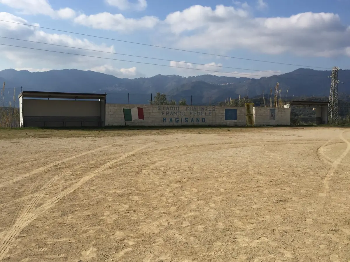 Asd Magisano: il Comune disdice il contratto di energia elettrica al campo sportivo Franco Fedele