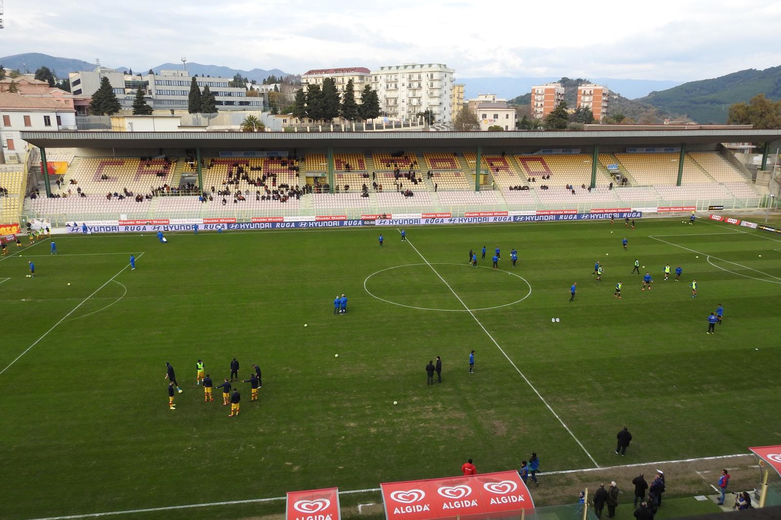 Calcio. Catanzaro-Bisceglie 2-1. Nicoletti e Giannone regolano i pugliesi (con highlights)