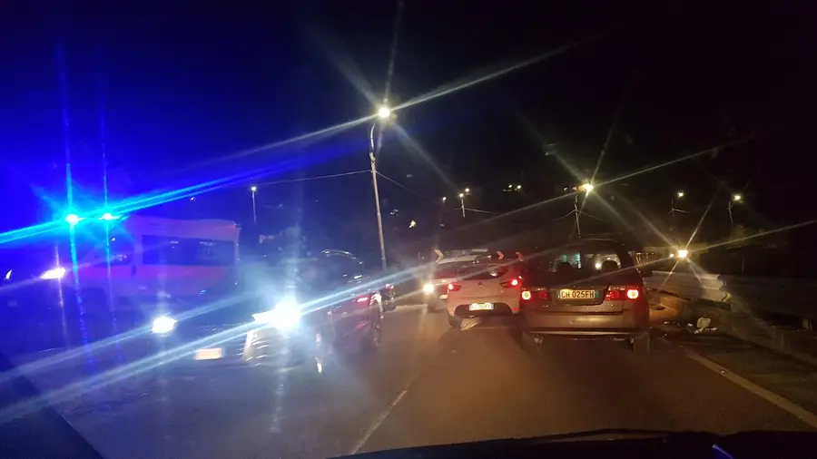 Catanzaro. Incidente stradale  su SP17 Viale dei Tulipani sul posto Suem118