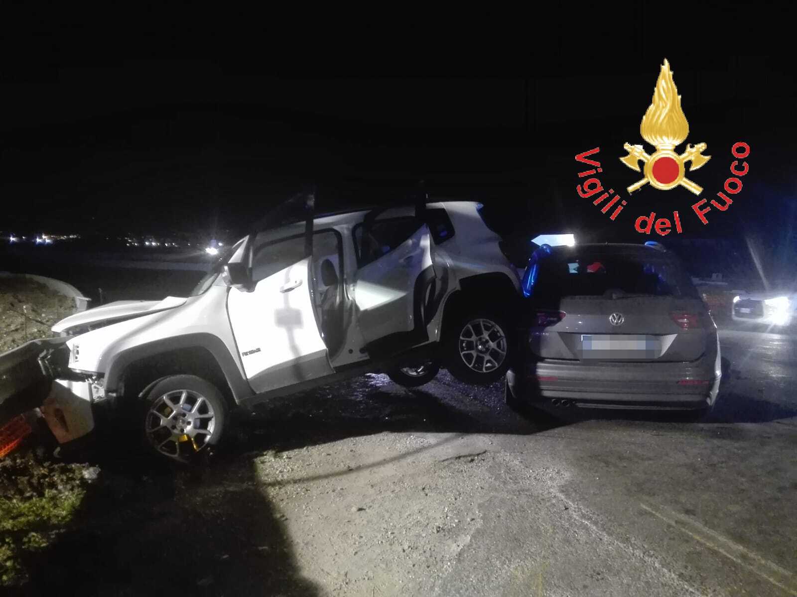 A Curinga (CZ) rocambolesco incidente stradale, intervento dei VVF