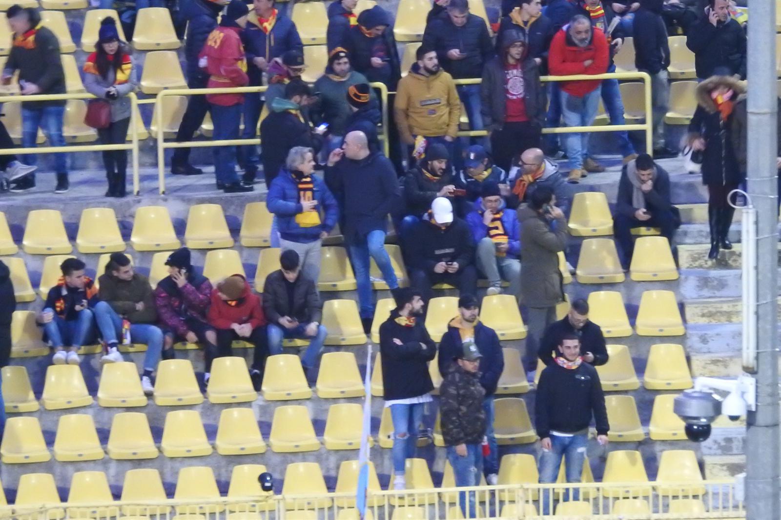 Calcio. Catanzaro-Monopoli 1-2, giallorossi sorpassati nel finale (con highlights)