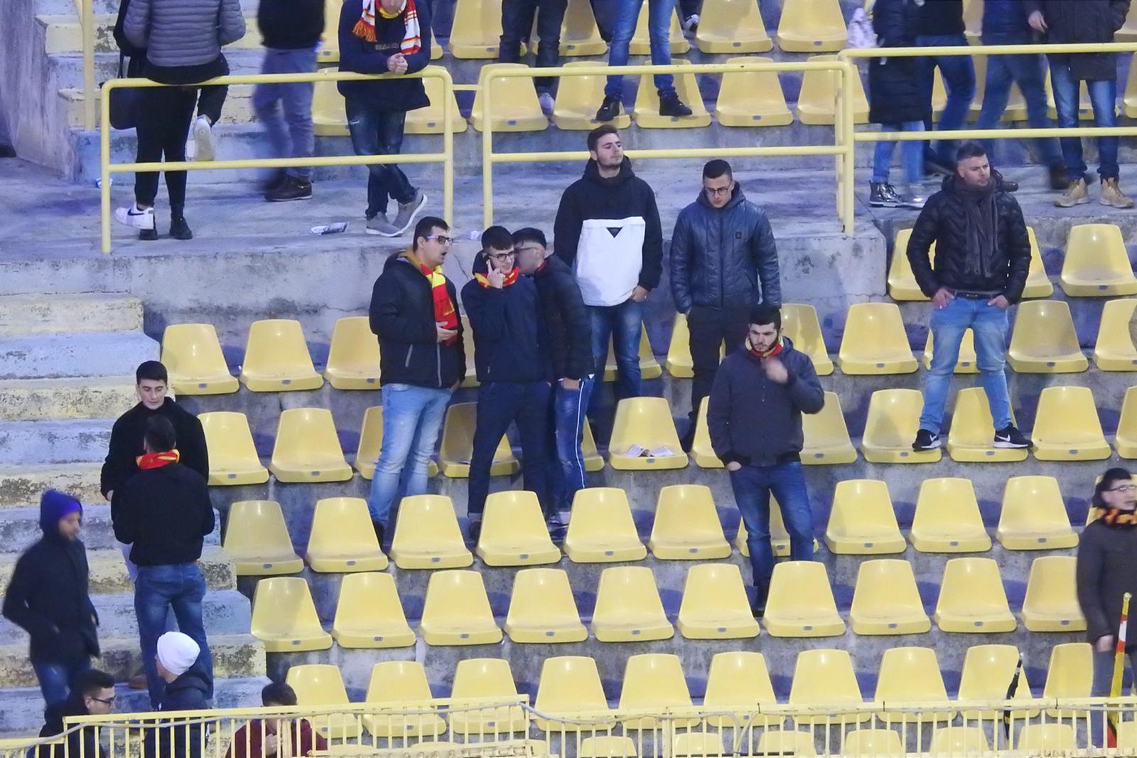 Calcio. Catanzaro-Monopoli 1-2, giallorossi sorpassati nel finale (con highlights)