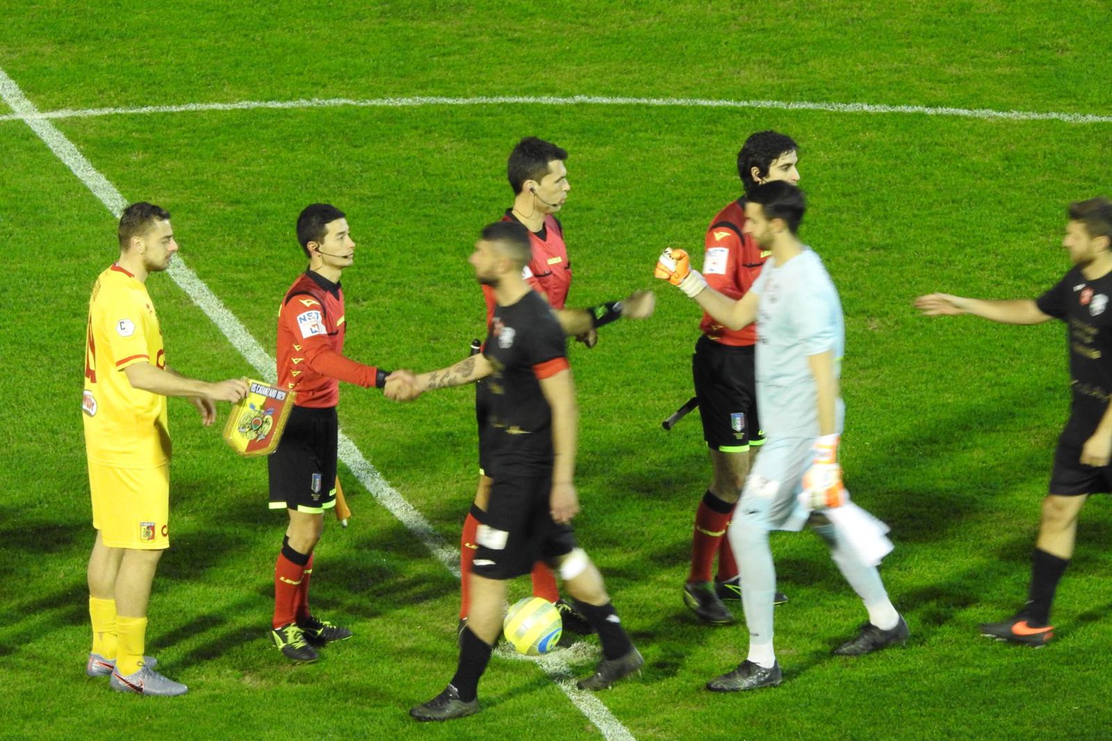 Calcio. Catanzaro-Monopoli 1-2, i commenti dei tecnici Grassadonia e Scienza (con video)