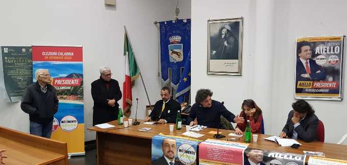 Francesco Aiello (M5S/Calabria Civica), a Bovalino  presenta i candidati della Circoscrizione Sud