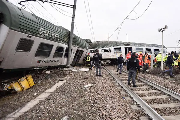 Treno deragliato: sindacati, domani sciopero di 2 ore