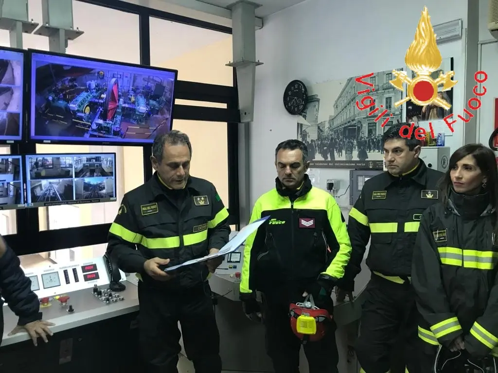 AMC e VVF Esercitazione Funicolare di Catanzaro (Video)