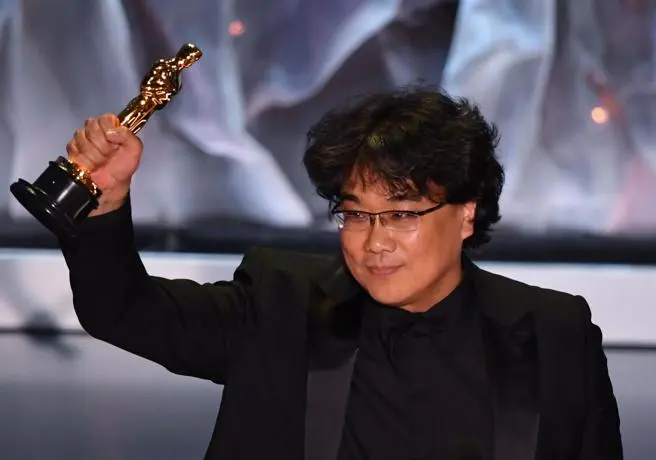Quattro oscar a Parasite, anche miglior regia e film a Phoenix e Zellweger il premio per gli attori