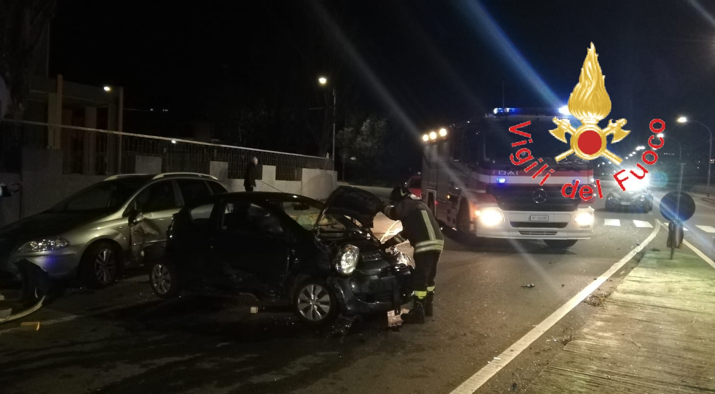 Catanzaro incidente nel quartiere Santa Maria, 3 feriti intervento dei VVF, Ps e Suem118