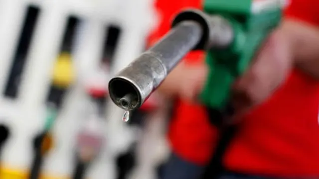 Carburanti e frodi fiscali, maxi sequestro GdF da 60 in Campania, Lazio, Emilia e Calabria