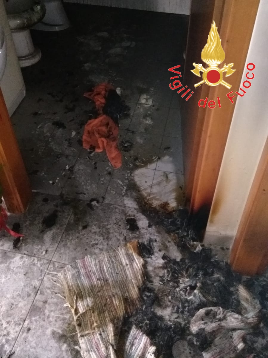 Rogo abitazione nel lametino, i VVF trovano morto un nonnino