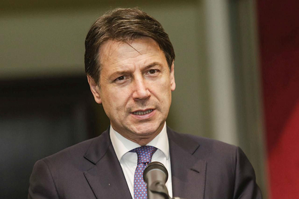 Primi aiuti a zona rossa. Premier Conte, Italia non si ferma