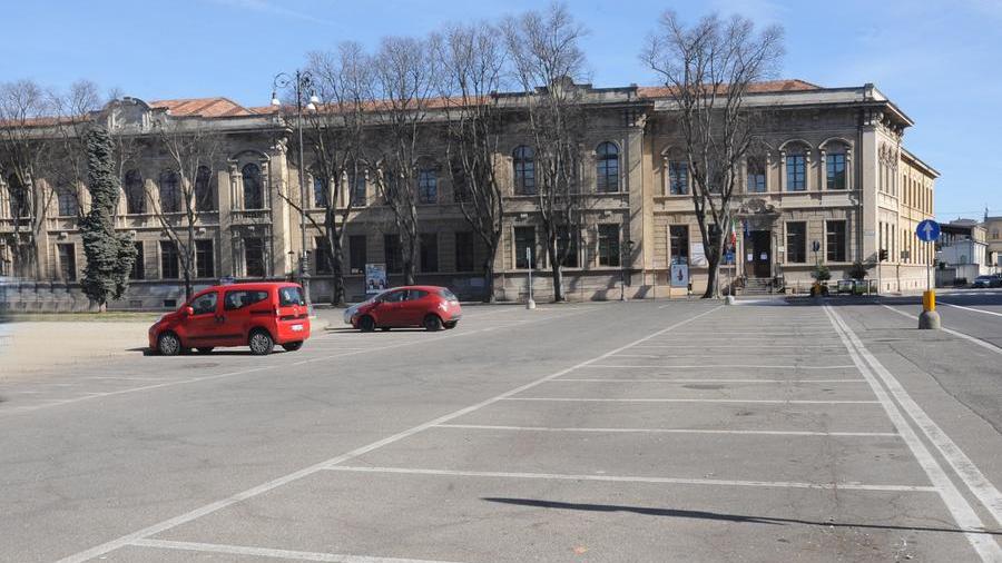 Scuole chiuse fino al 15 marzo, dubbi da scienziati