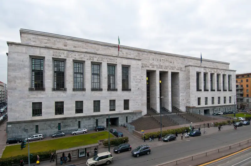 Emergenza tribunali, sospensione delle udienze. Si fermano palagiustizia Napoli e Milano