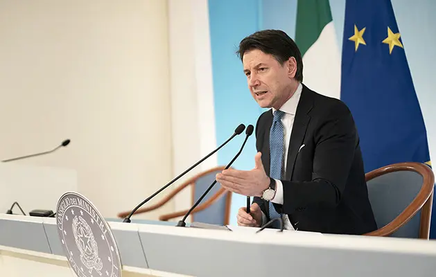 Dichiarazioni del Presidente Conte, tutta l'Italia 'zona protetta". (Video)