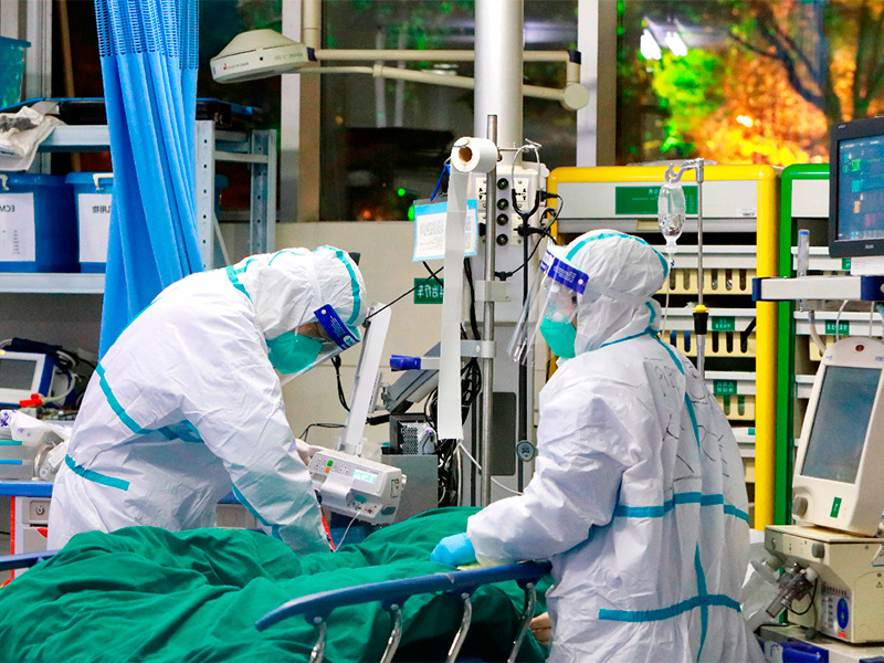 Coronavirus: a Bologna intervento su persona positiva al Covid-19