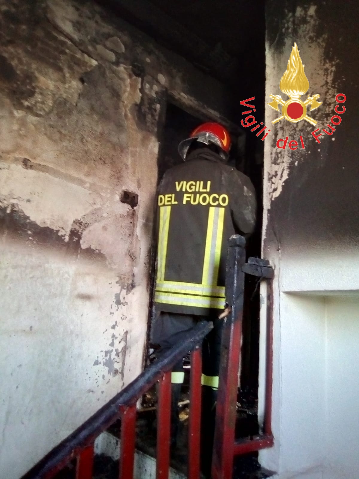 Rogo in casa nel catanzarese, padre e figlio trasportati in ospedale intervento dei VVF