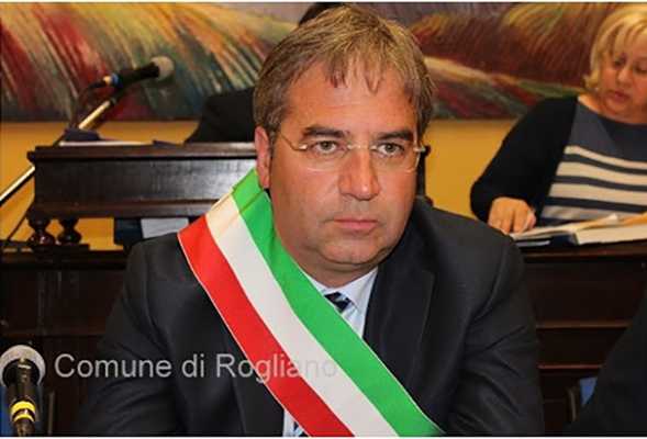 Coronavirus: sindaco Rogliano Giovanni Altomare, positivo al Covid-19. Giunta attende tamponi