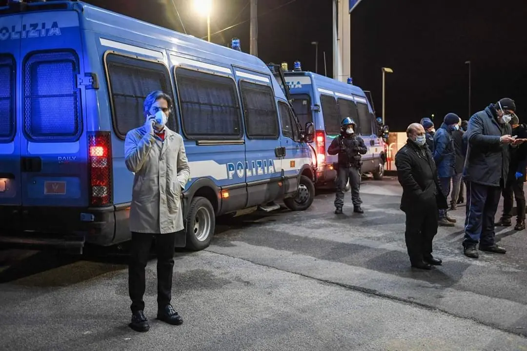 Coronavirus: Viaggio Odissea verso Sicilia, arriviamo ammalati. 'Situazione surreale"