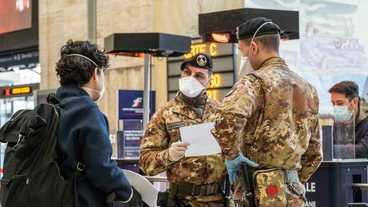 Coronavirus: operai diretti a Sud, stop in stazione Bologna