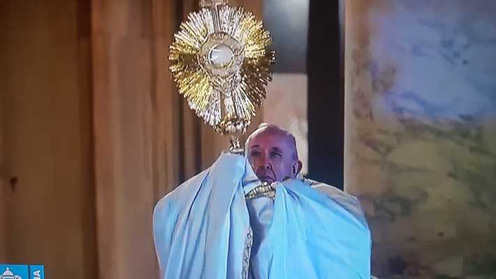 Papa Francesco: Insieme Adoriamo il Santissimo Sacramento. 'Diretta Video 27 mar ore 18.00'