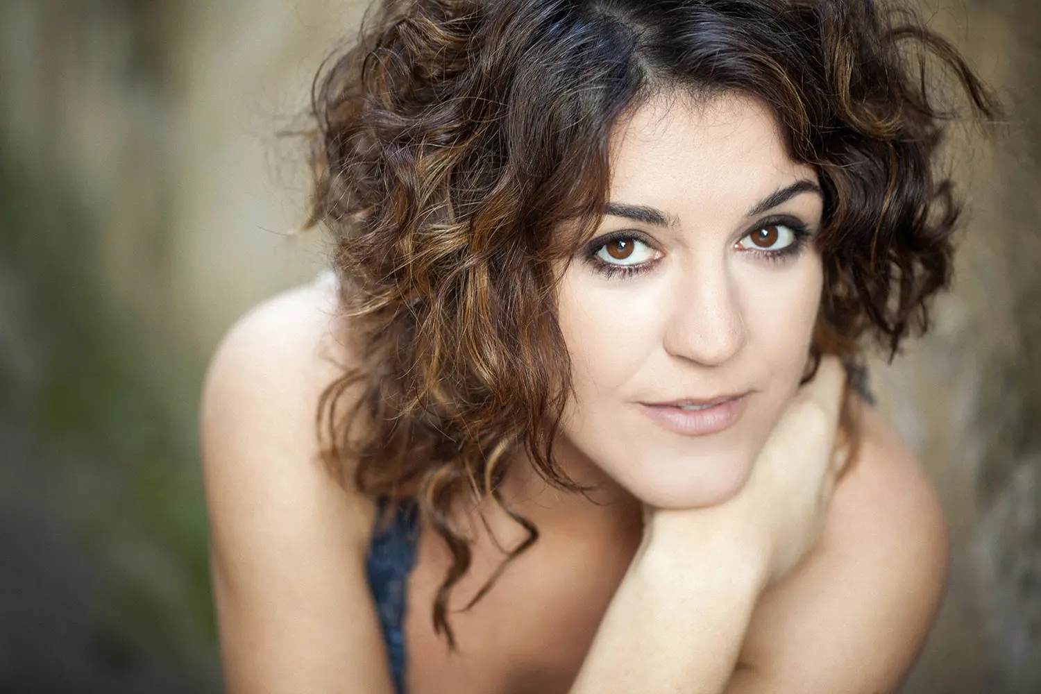 Carlotta Proietti, attrice e cantautrice romana Intervista di Andrea Giostra