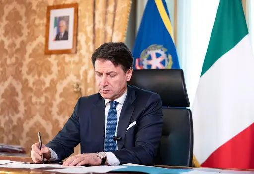 In arrivo dl liquidità, Premier Conte tratta per sciogliere nodi