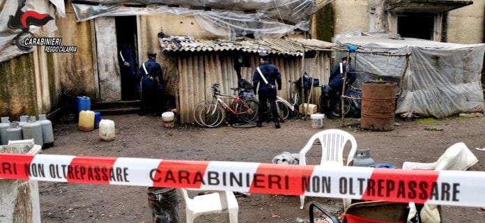 Morto dopo aggressione in baraccopoli Piana di Gioia Tauro