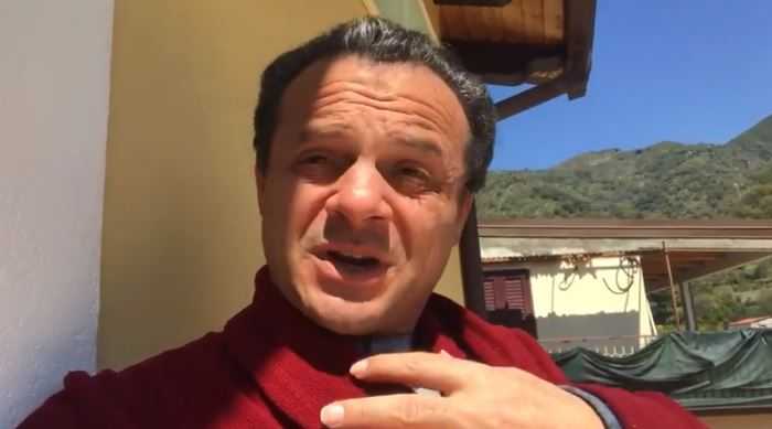 Cdm annulla ordinanza sindaco di Messina. De Luca: "Tentativo di ammazzarmi a colpi di lupara" Video