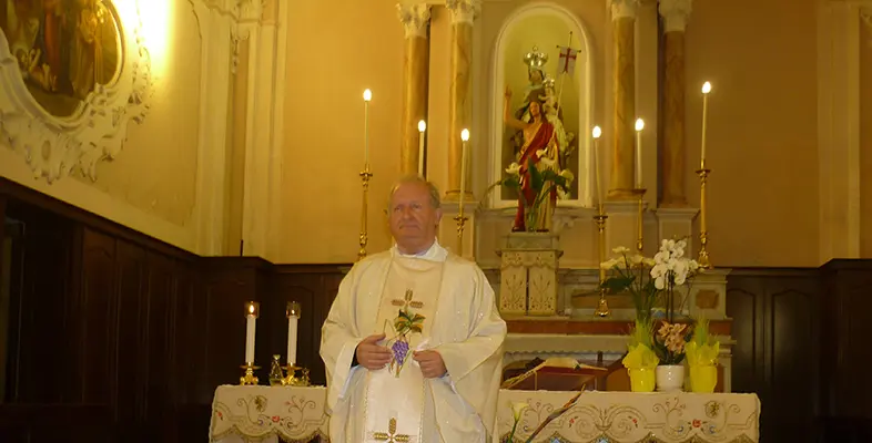 Don Pino Latelli riflette sulla solitudine nei Riti della Settimana Santa