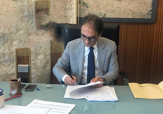 Il Sindaco Abramo contenimento contagio Covid-19 "divieti di accesso al lungomare" (Ordinanza pdf)