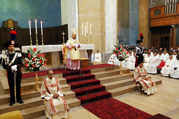 Mons. Vincenzo Bertolone, risponde ad una fedele sui rapporti "Stato-Chiesa"