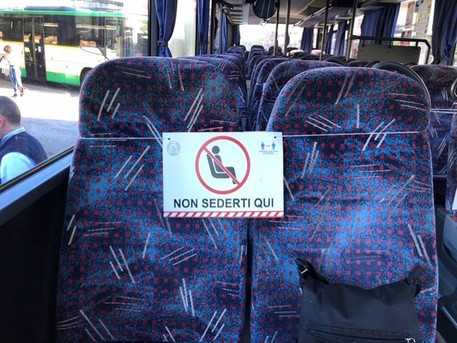 Fase 2: Calabria, mascherine e distanze per passeggeri su bus