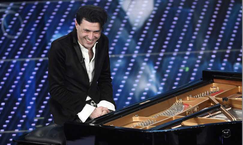 È morto Ezio Bosso, Stroncato a 48 anni il pianista che ha commosso l'Italia