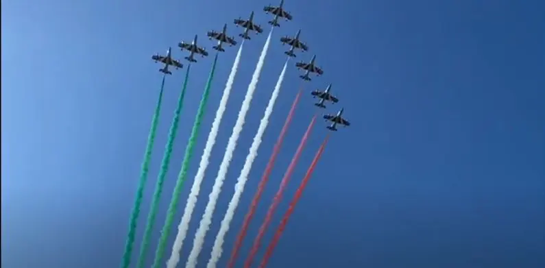 2 giugno: Frecce tricolori colorano Catanzaro ma deludono i bambini (Video)