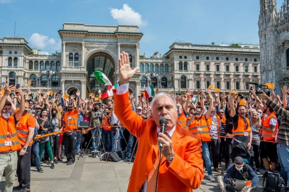 Covid: Multe ai Gilet arancioni. Il 2 giugno saranno in piazza