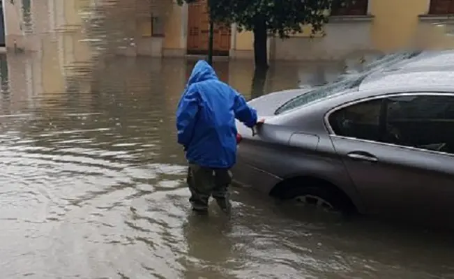 Maltempo frena corsa al mare nel primo weekend Fase 3. Con qualche eccezione al Sud