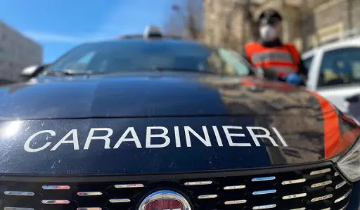 Rapina in ufficio postale nel catanzarese, bottino oltre 20 mila euro. Ritrovata auto