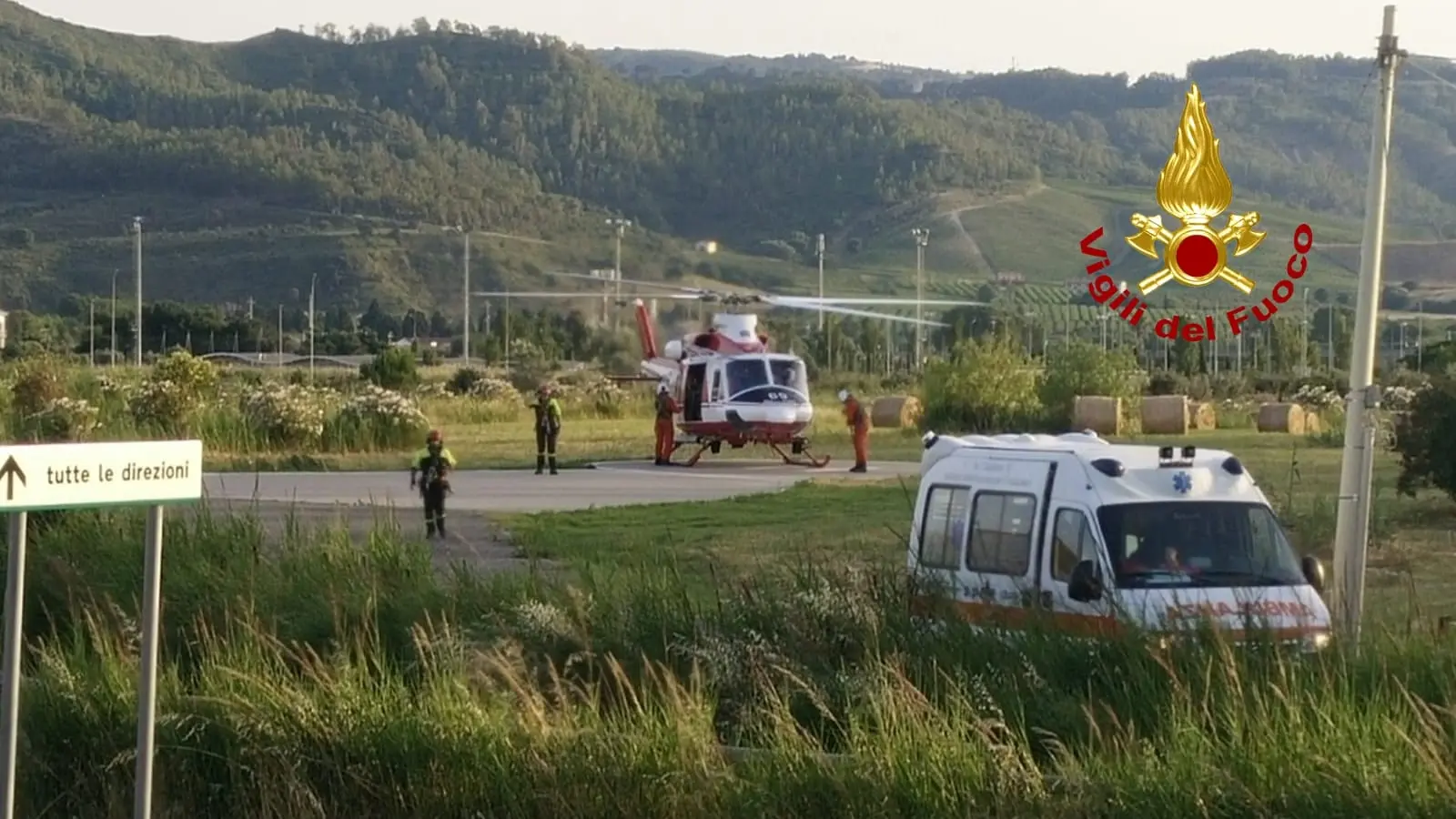 Uomo nel fiume Simeri nella vallata tra Zagarise e Sellia salvato dai Vvf