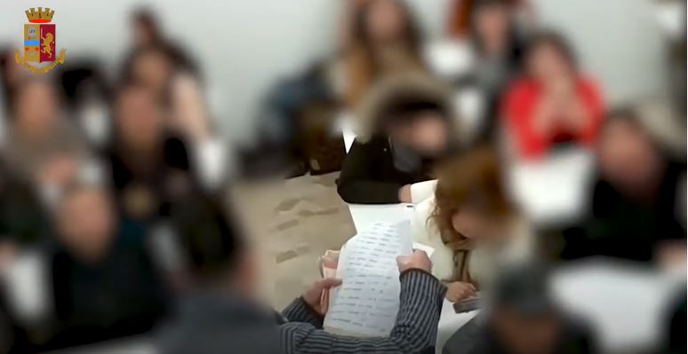 Milano: falsi matrimoni ed esami di italiano, 5 arresti (Video)